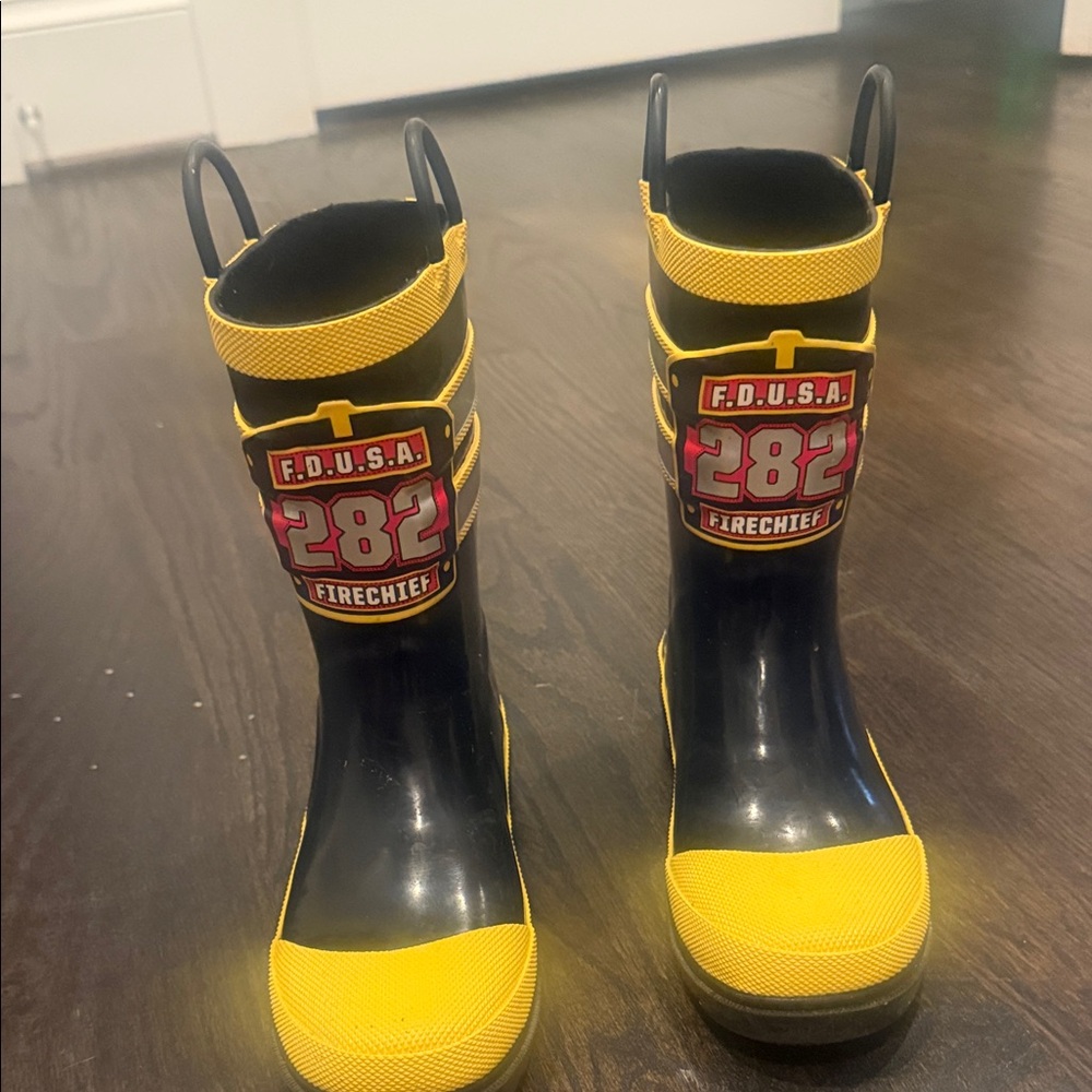 Boys Western Chief Fireman Rain boots